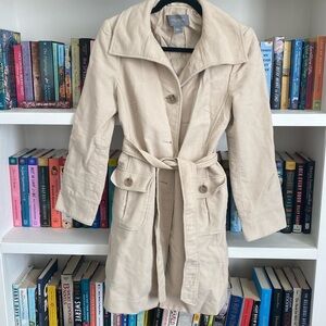 Ann Taylor Petites 100% Cotton size Medium - Cream